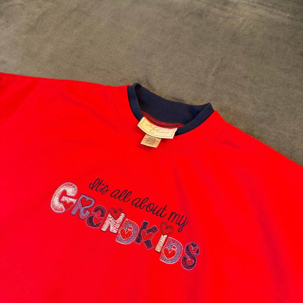 MC Sportswear Grandkids Sweatshirt Womens X-Large Red Embroidered Pullover